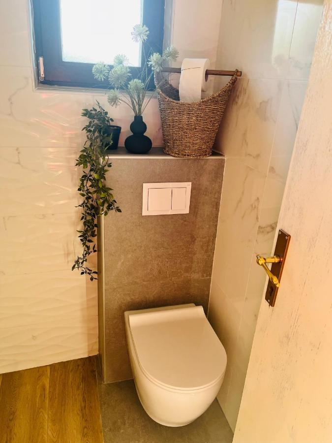 Kuca Za Odmor Malia Sa Spa Hot Tub Jacuzzijem - Nice And Cozy - Free Tickets To All City Attractions Ðurđevac المظهر الخارجي الصورة