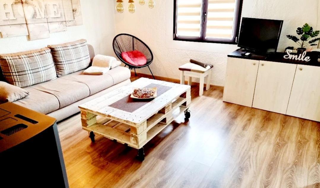Kuca Za Odmor Malia Sa Spa Hot Tub Jacuzzijem - Nice And Cozy - Free Tickets To All City Attractions Ðurđevac المظهر الخارجي الصورة
